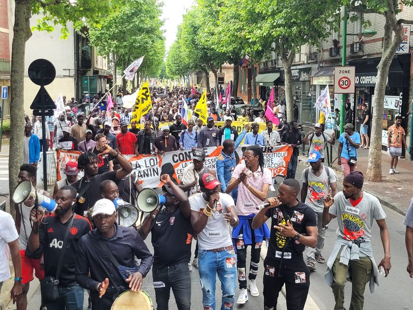manifestation à Alforville des piquets de grève des camarades sans-papiers